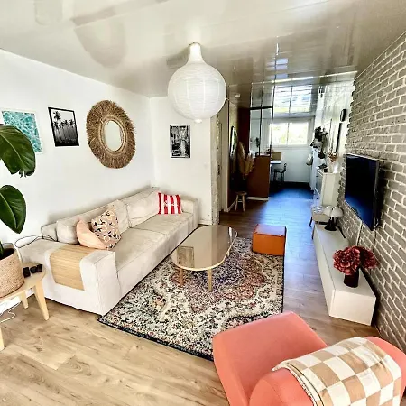 Cozy 75m2, Garden, And Center 15 Min Apartment *